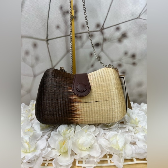 Le Sac Handbags - Vintage Le Sac Straw Round Hard Case Purse With Chain Handle NEW